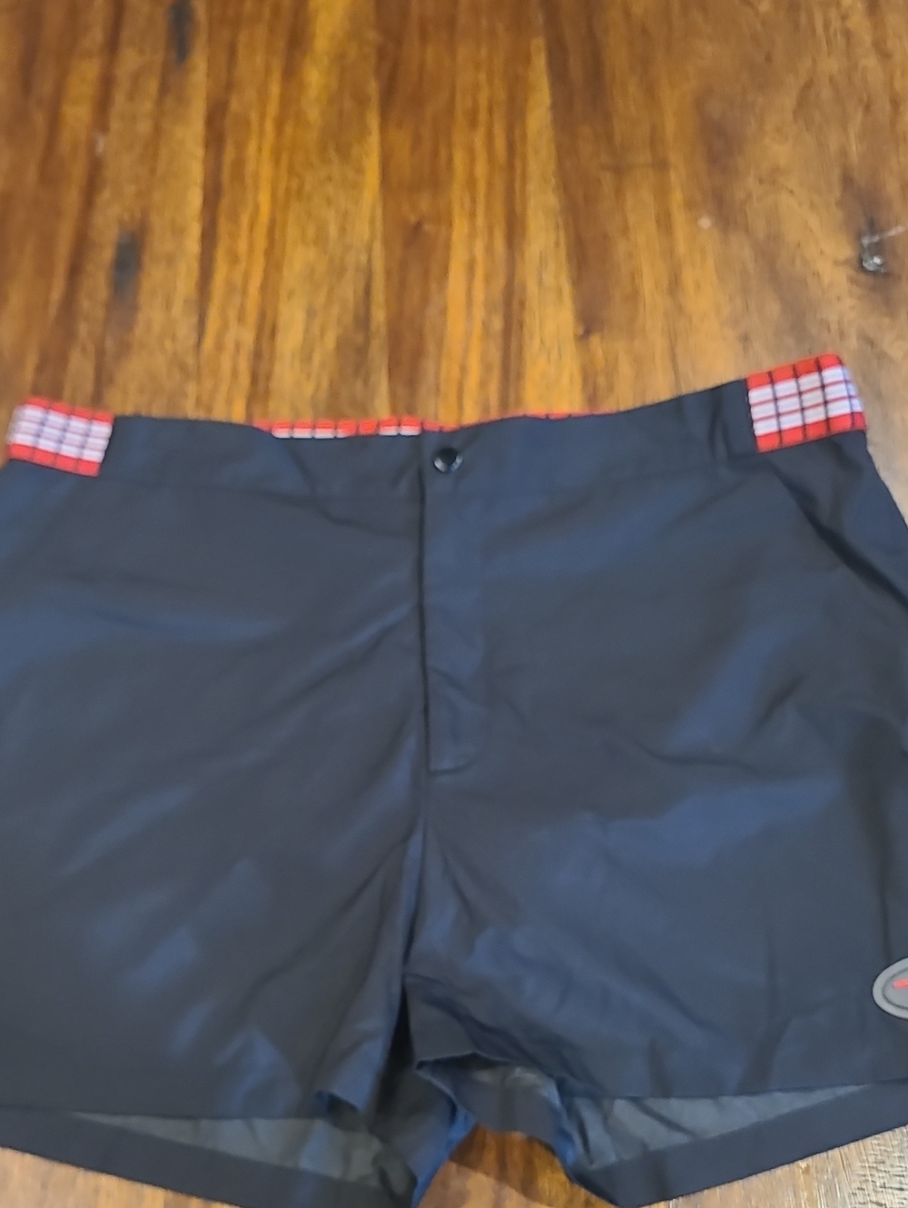 Saks 5th Avenue Verge Swim Trunks NWT Large